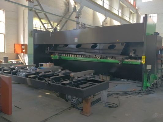 Hydrauliczne nożyce gilotynowe CNC o grubości 16 mm, system sterowania CNC, wytrzymała przemysłowa przecinarka do metalu