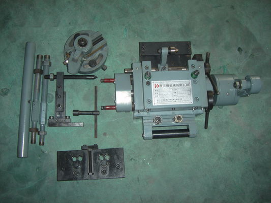 Linia podawania cewki z panelem dotykowym PLC, obsługująca zakres grubości cewki od 0,3 mm do 6 mm i udźwig cewki 5 ton