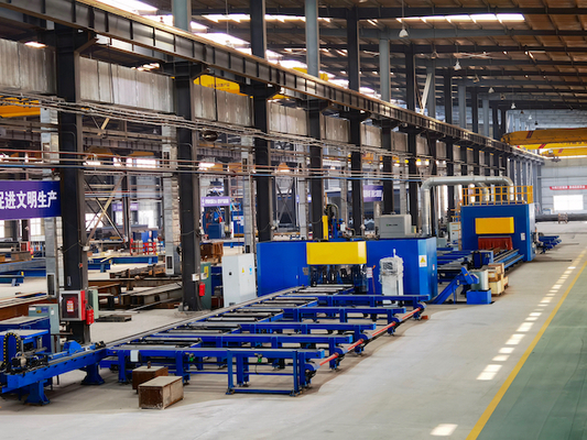 Wysokiej prędkości CNC Beam 3D Drilling Machine 7 osi Wysoka wydajność i dokładność