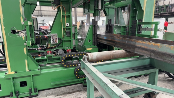 Wysokiej prędkości CNC Beam 3D Drilling Machine 7 osi Wysoka wydajność i dokładność